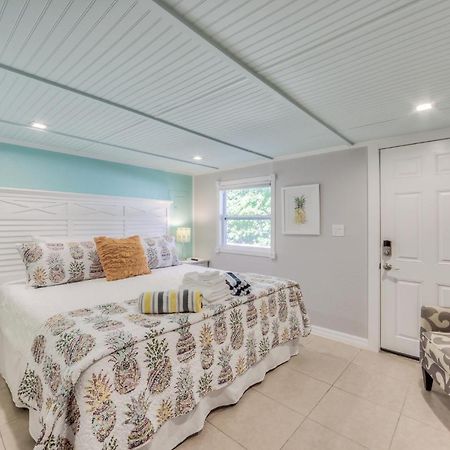 Matanzas Retreat On The Canal Fort Myers Beach Exterior photo
