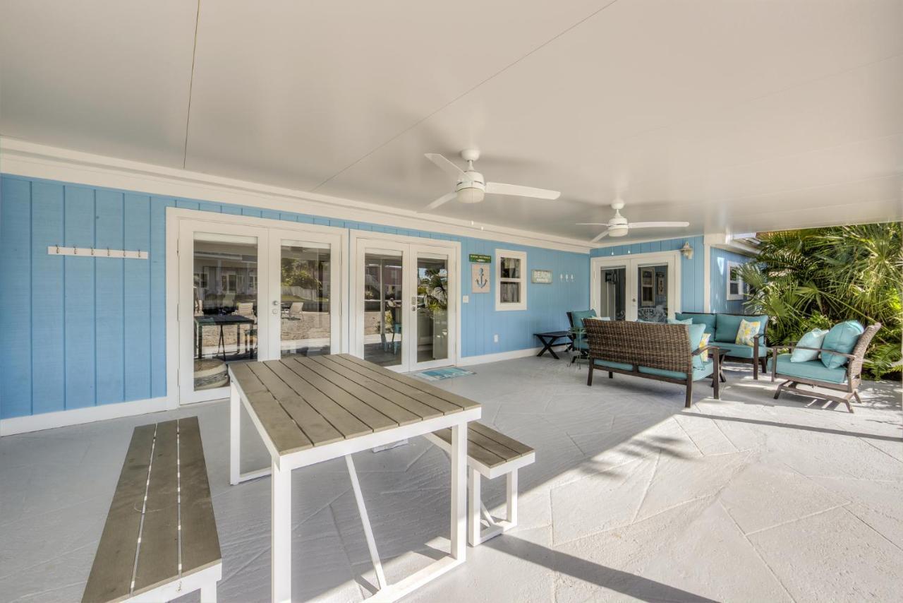 Matanzas Retreat On The Canal Fort Myers Beach Exterior photo